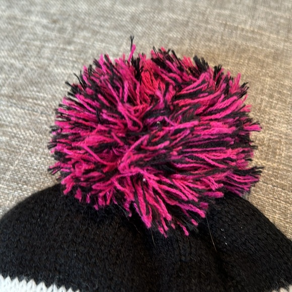 NFL Seattle Seahawks women’s beanie - Picture 4 of 4